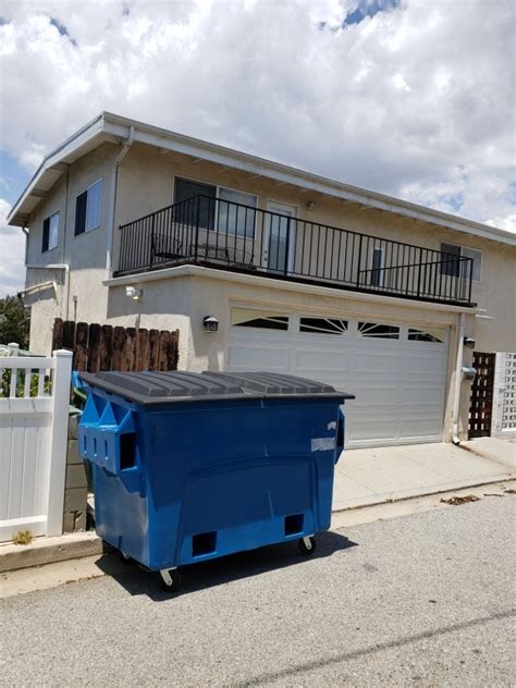 trash dumpster rental los angeles.